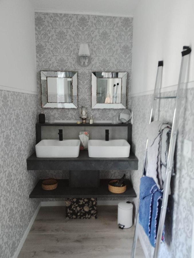 La Ménardière Tranquilitatis Chambre double petit déjeuner compris Corseul Extérieur photo