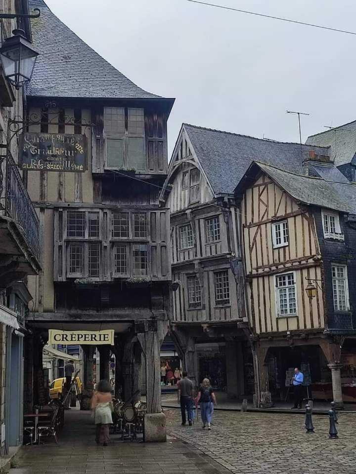 La Ménardière Tranquilitatis Chambre double petit déjeuner compris Corseul Extérieur photo