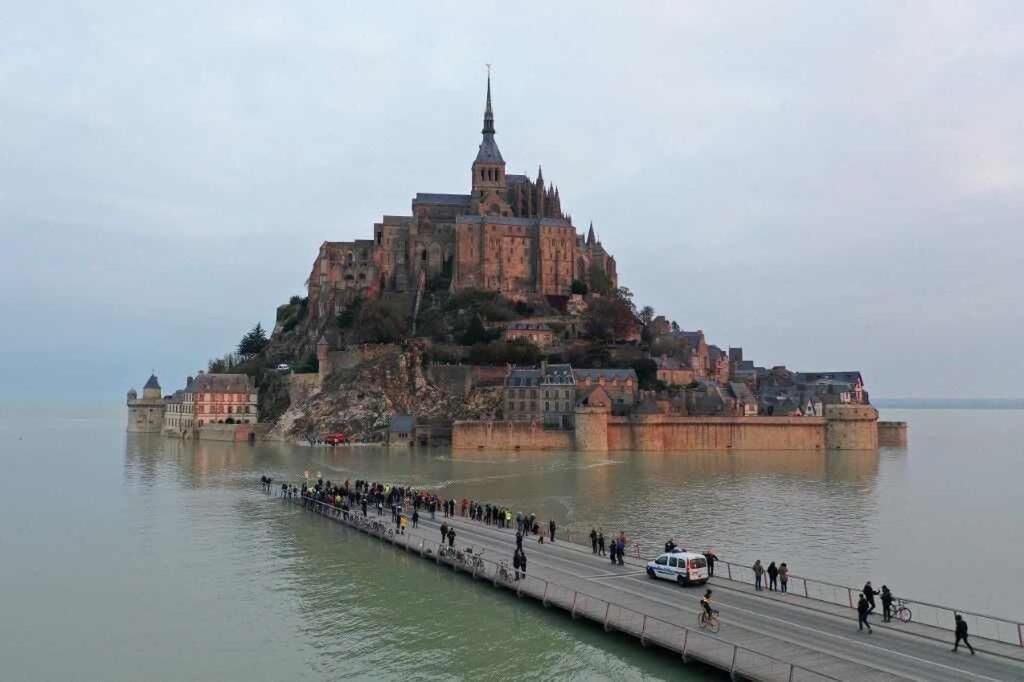 La Ménardière Tranquilitatis Chambre double petit déjeuner compris Corseul Extérieur photo